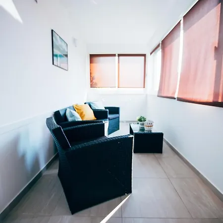 Zore Apartment Promajna