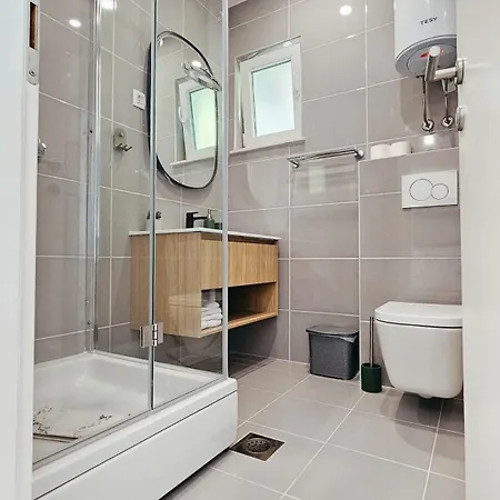 شقة Zore بروماجنا